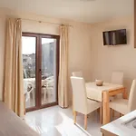 Kate Apartment *