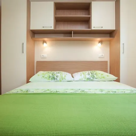 Apartment Kate Makarska