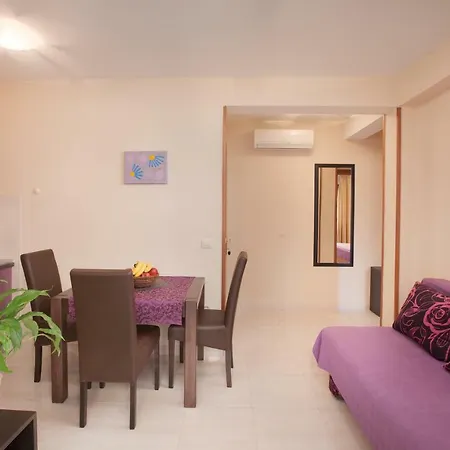 Apartment Kate Makarska